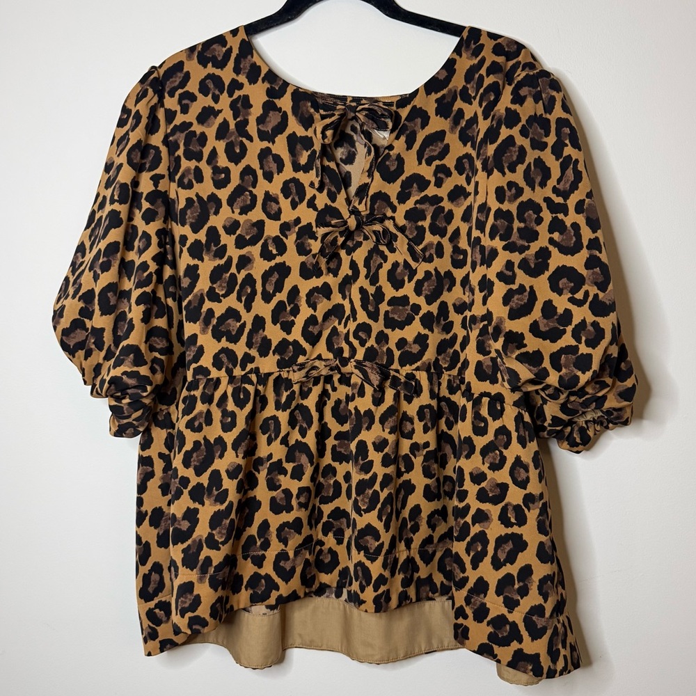 entro Leopard Print Puff Sleeve Blouse in Tan and Black
